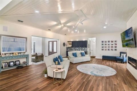 Casa en venta en Ocala, Florida, 4 dormitorios, 295.99 m2 № 1826673 - foto 4