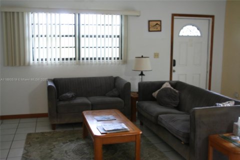 Casa en venta en Tavernier, Florida, 3 dormitorios, 128.21 m2 № 1945733 - foto 10