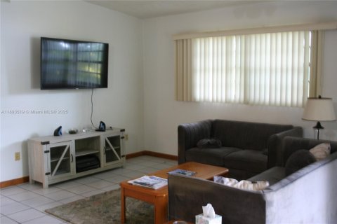 Casa en venta en Tavernier, Florida, 3 dormitorios, 128.21 m2 № 1945733 - foto 7