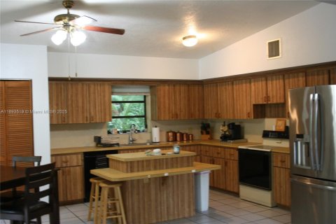 Casa en venta en Tavernier, Florida, 3 dormitorios, 128.21 m2 № 1945733 - foto 5
