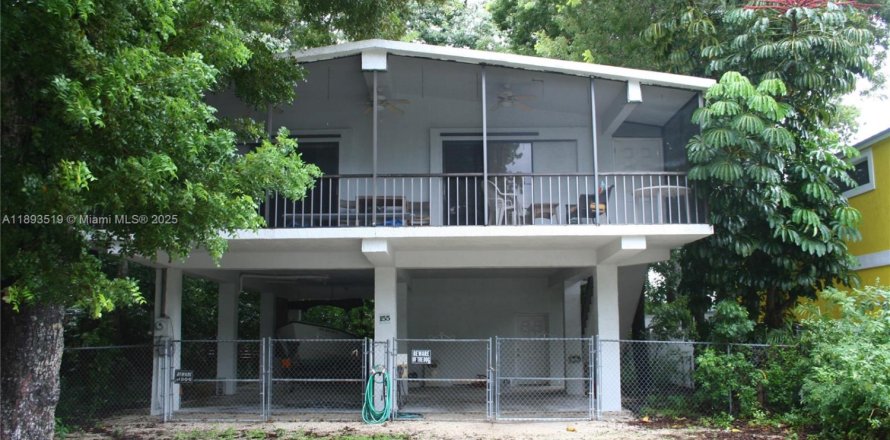 Casa en Tavernier, Florida 3 dormitorios, 128.21 m2 № 1945733