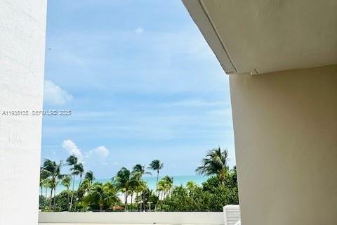 Condominio en venta en Miami Beach, Florida, 1 dormitorio, 68.65 m2 № 1994486 - foto 22