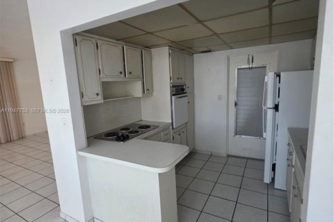 Купить кондоминиум в Майами-Бич, Флорида 1 спальня, 71.26м2, № 2003995 - фото 4