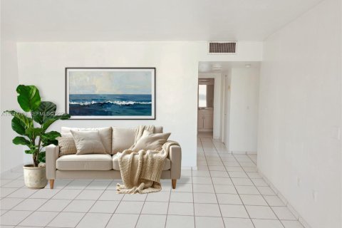 Купить кондоминиум в Майами-Бич, Флорида 1 спальня, 71.26м2, № 2003995 - фото 20