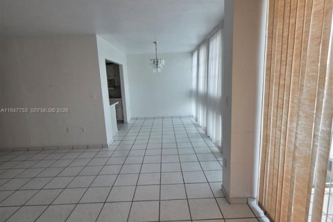 Купить кондоминиум в Майами-Бич, Флорида 1 спальня, 71.26м2, № 2003995 - фото 5