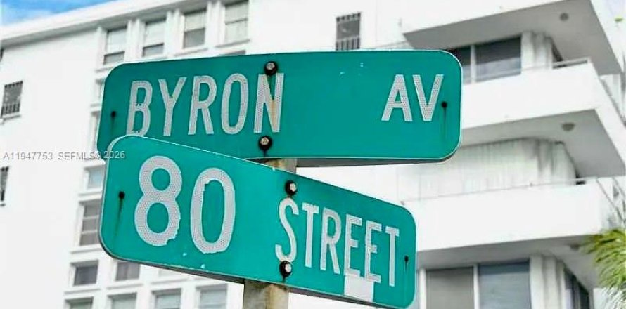 Кондоминиум с 1 спальней в Майами-Бич, Флорида № 2003995