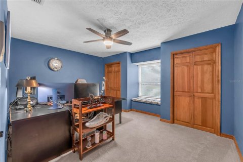 House in Brandon, Florida 4 bedrooms, 265.61 sq.m. № 2426957 - photo 21