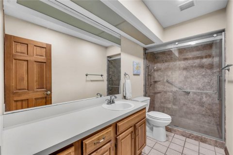 House in Brandon, Florida 4 bedrooms, 265.61 sq.m. № 2426957 - photo 24