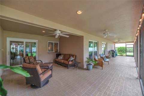 House in Brandon, Florida 4 bedrooms, 265.61 sq.m. № 2426957 - photo 13