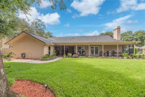 House in Brandon, Florida 4 bedrooms, 265.61 sq.m. № 2426957 - photo 28
