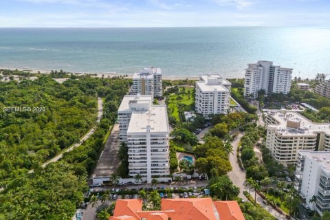 Condo in Key Biscayne, Florida, 2 bedrooms  № 2041171 - photo 17