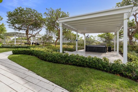 Condo in Key Biscayne, Florida, 2 bedrooms  № 2041171 - photo 4