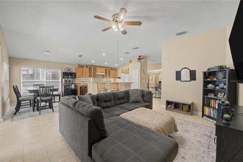 Casa en venta en Tampa, Florida, 4 dormitorios, 193.52 m2 № 2223395 - foto 16