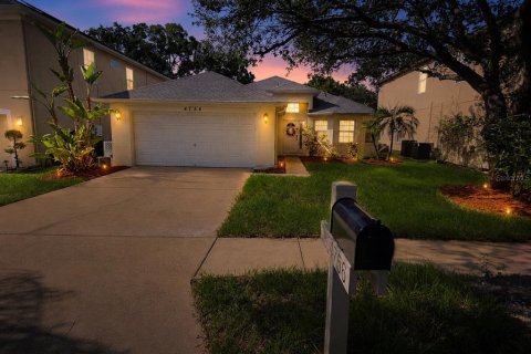 Casa en venta en Tampa, Florida, 4 dormitorios, 193.52 m2 № 2223395 - foto 8