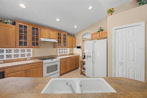 Casa en venta en Tampa, Florida, 4 dormitorios, 193.52 m2 № 2223395 - foto 21