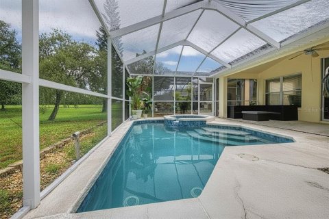 Casa en venta en Tampa, Florida, 4 dormitorios, 193.52 m2 № 2223395 - foto 7