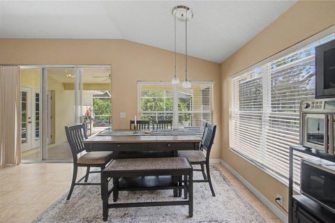 Casa en venta en Tampa, Florida, 4 dormitorios, 193.52 m2 № 2223395 - foto 18