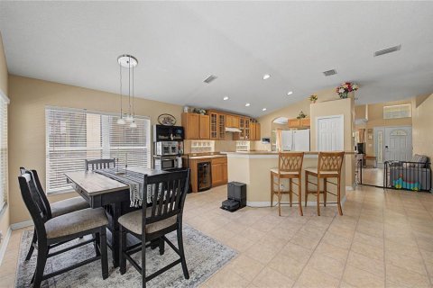 Casa en venta en Tampa, Florida, 4 dormitorios, 193.52 m2 № 2223395 - foto 19