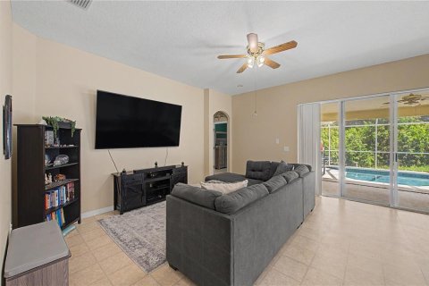 Casa en venta en Tampa, Florida, 4 dormitorios, 193.52 m2 № 2223395 - foto 15
