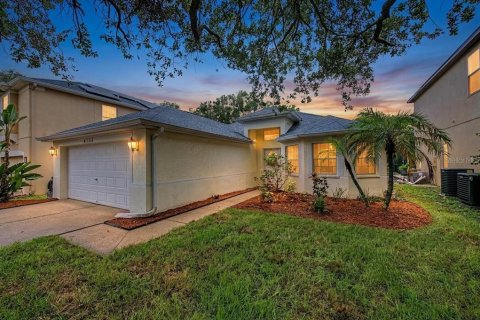 Casa en venta en Tampa, Florida, 4 dormitorios, 193.52 m2 № 2223395 - foto 9