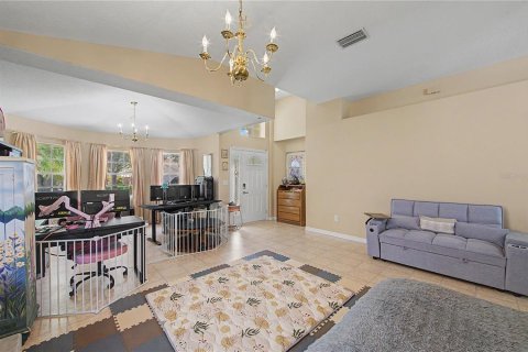 Casa en venta en Tampa, Florida, 4 dormitorios, 193.52 m2 № 2223395 - foto 12