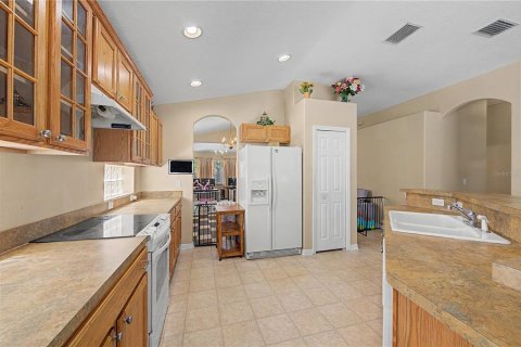 Casa en venta en Tampa, Florida, 4 dormitorios, 193.52 m2 № 2223395 - foto 25