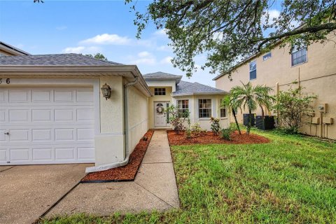Casa en venta en Tampa, Florida, 4 dormitorios, 193.52 m2 № 2223395 - foto 3