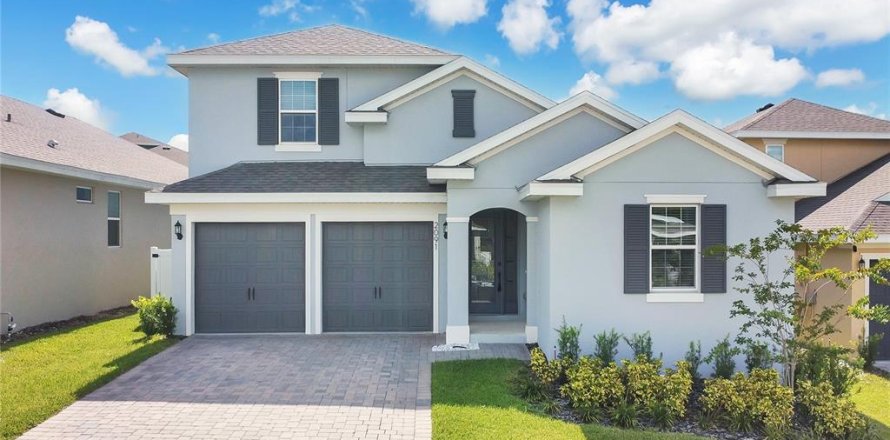 House in Minneola, Florida 5 bedrooms, 294.22 sq.m. № 2391449