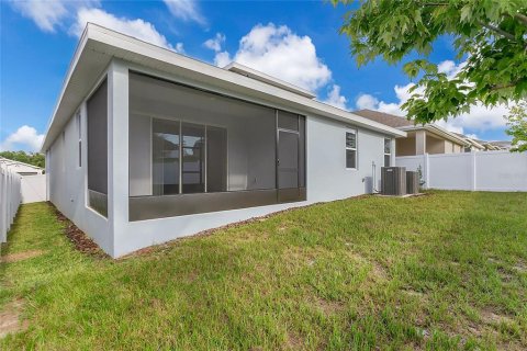 House in Minneola, Florida 5 bedrooms, 294.22 sq.m. № 2391449 - photo 27