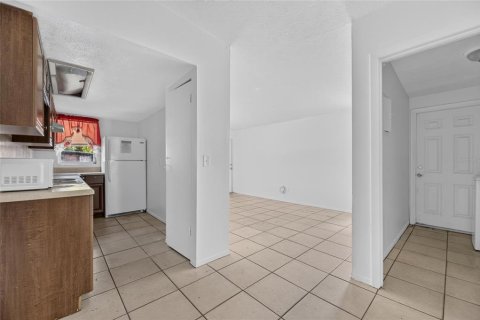 Купить коммерческую недвижимость в Тампа, Флорида 8 спален, 153.85м2, № 2201125 - фото 13