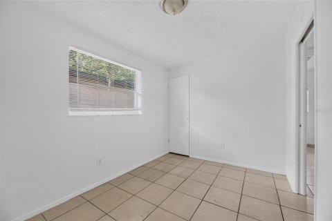 Купить коммерческую недвижимость в Тампа, Флорида 8 спален, 153.85м2, № 2201125 - фото 23