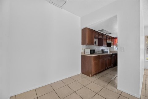 Купить коммерческую недвижимость в Тампа, Флорида 8 спален, 153.85м2, № 2201125 - фото 10