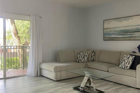 Touwnhouse à louer à Miami, Floride: 2 chambres, 125.42 m2 № 1984250 - photo 16