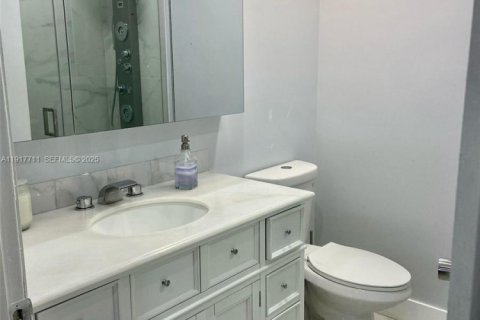 Touwnhouse à louer à Miami, Floride: 2 chambres, 125.42 m2 № 1984250 - photo 10