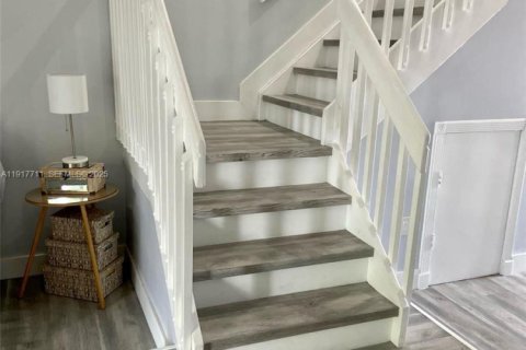 Touwnhouse à louer à Miami, Floride: 2 chambres, 125.42 m2 № 1984250 - photo 28