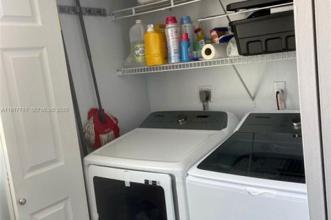 Touwnhouse à louer à Miami, Floride: 2 chambres, 125.42 m2 № 1984250 - photo 25