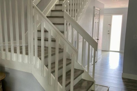 Touwnhouse à louer à Miami, Floride: 2 chambres, 125.42 m2 № 1984250 - photo 27