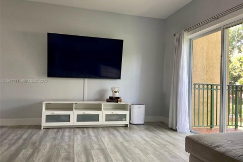 Touwnhouse à louer à Miami, Floride: 2 chambres, 125.42 m2 № 1984250 - photo 6