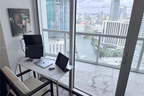 Condominio en venta en Miami, Florida, 1 dormitorio, 75.81 m2 № 2006008 - foto 12