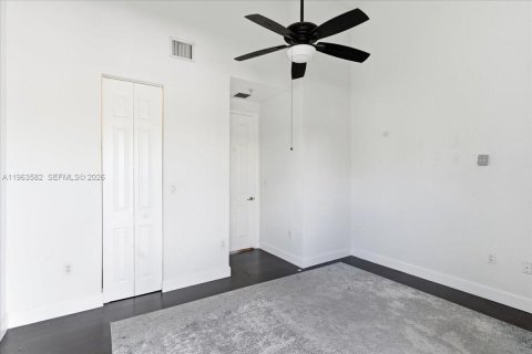 Condo in Miami, Florida, 2 bedrooms  № 2052839 - photo 20