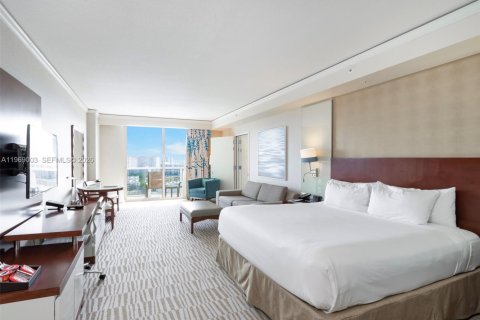 Estudio en el Condominio en Sunny Isles Beach, Florida  № 2031854