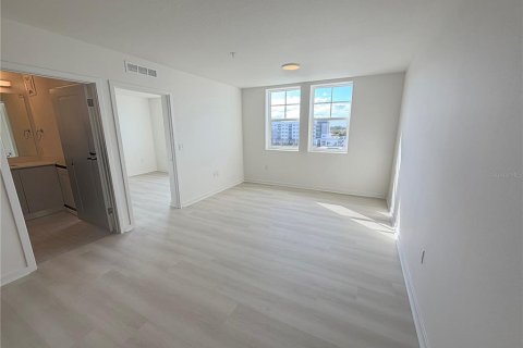 Снять в аренду кондоминиум в Орландо, Флорида 2 комнаты, 69.68м2, № 2102799 - фото 5