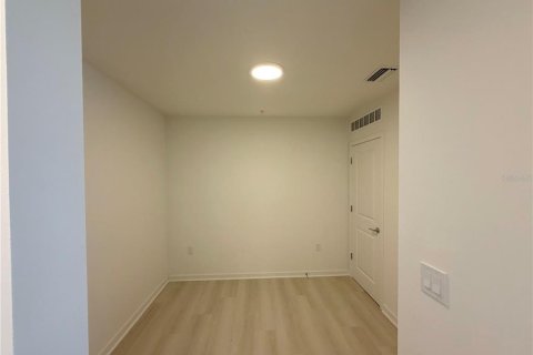 Снять в аренду кондоминиум в Орландо, Флорида 2 комнаты, 69.68м2, № 2102799 - фото 10