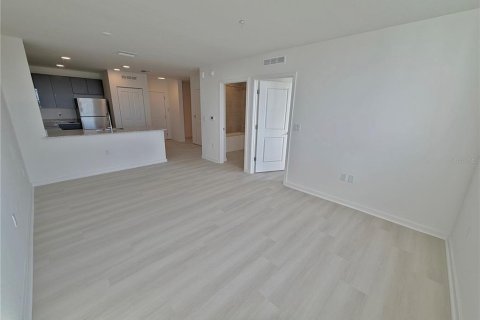 Снять в аренду кондоминиум в Орландо, Флорида 2 комнаты, 69.68м2, № 2102799 - фото 4