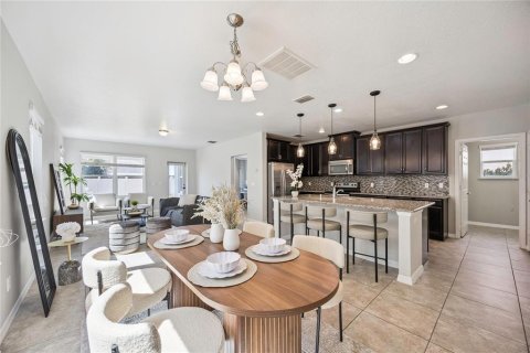 Villa ou maison à vendre à Kissimmee, Floride: 4 chambres, 235.41 m2 № 1878195 - photo 23