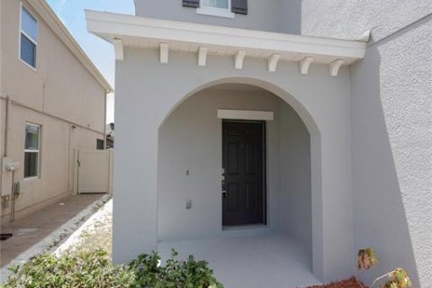 Villa ou maison à vendre à Kissimmee, Floride: 4 chambres, 235.41 m2 № 1878195 - photo 3