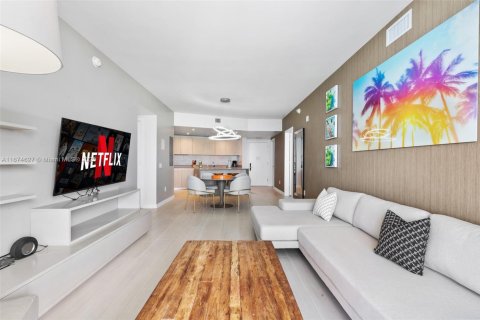 Condominio en venta en Hollywood, Florida, 2 dormitorios, 109.53 m2 № 2039661 - foto 10