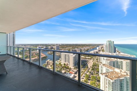 Condominio en venta en Hollywood, Florida, 2 dormitorios, 109.53 m2 № 2039661 - foto 26
