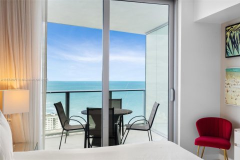 Condominio en venta en Hollywood, Florida, 2 dormitorios, 109.53 m2 № 2039661 - foto 16