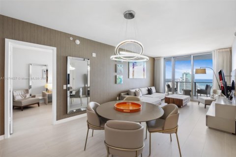 Condominio en venta en Hollywood, Florida, 2 dormitorios, 109.53 m2 № 2039661 - foto 8